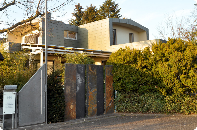 Außenaufnahme der Praxis